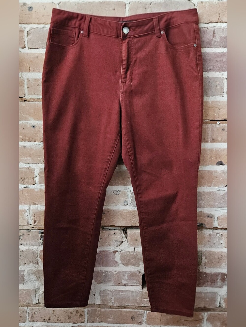 D. Jeans Burgundy Brush Denim Slim Fit Pants  Size 14